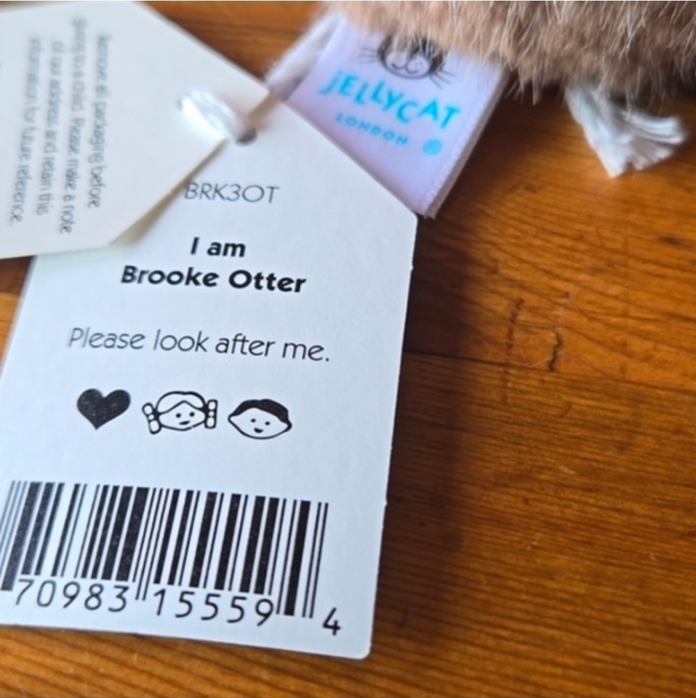 Jellycat Brooke Otter 13x3.9x7.9" Soft & Plush BNWT Authentic - Picture 7 of 8